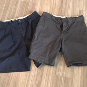 2 pairs men’s size 34 shorts
